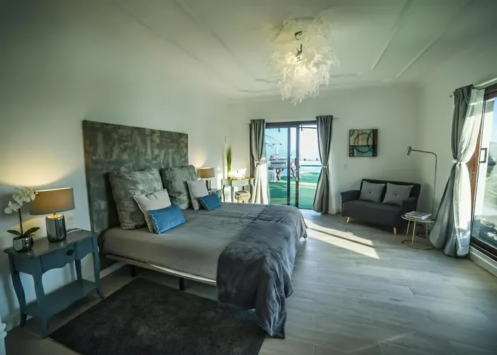 Casona De Tao * Tiagua